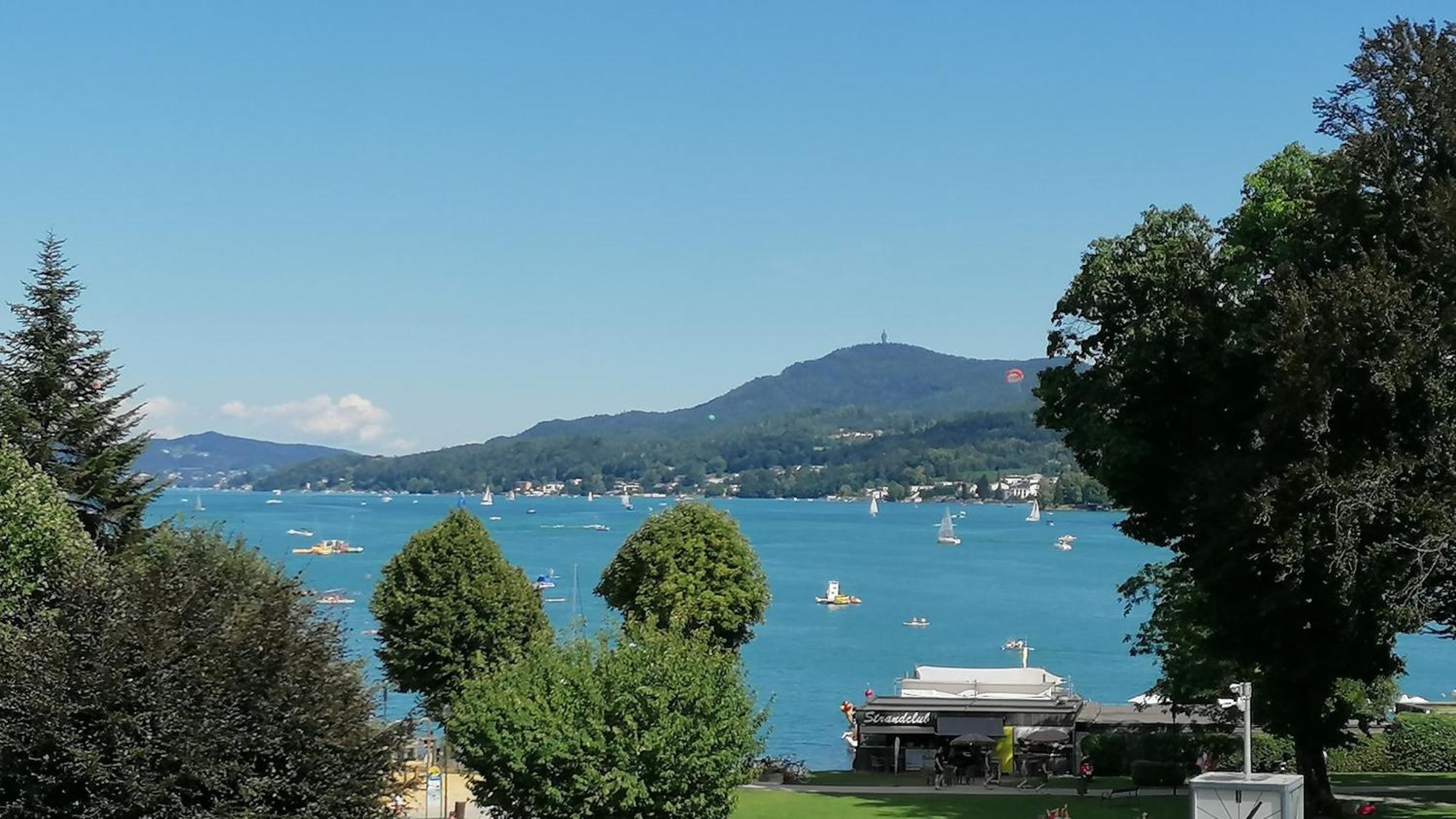 Апартаменты Haus Der Geschenke - Carinthia Фельден-ам-Вёртер-Зе Экстерьер фото